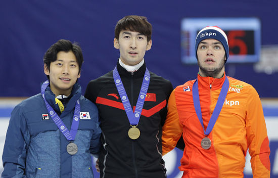 局面立下汗 局面立下汗