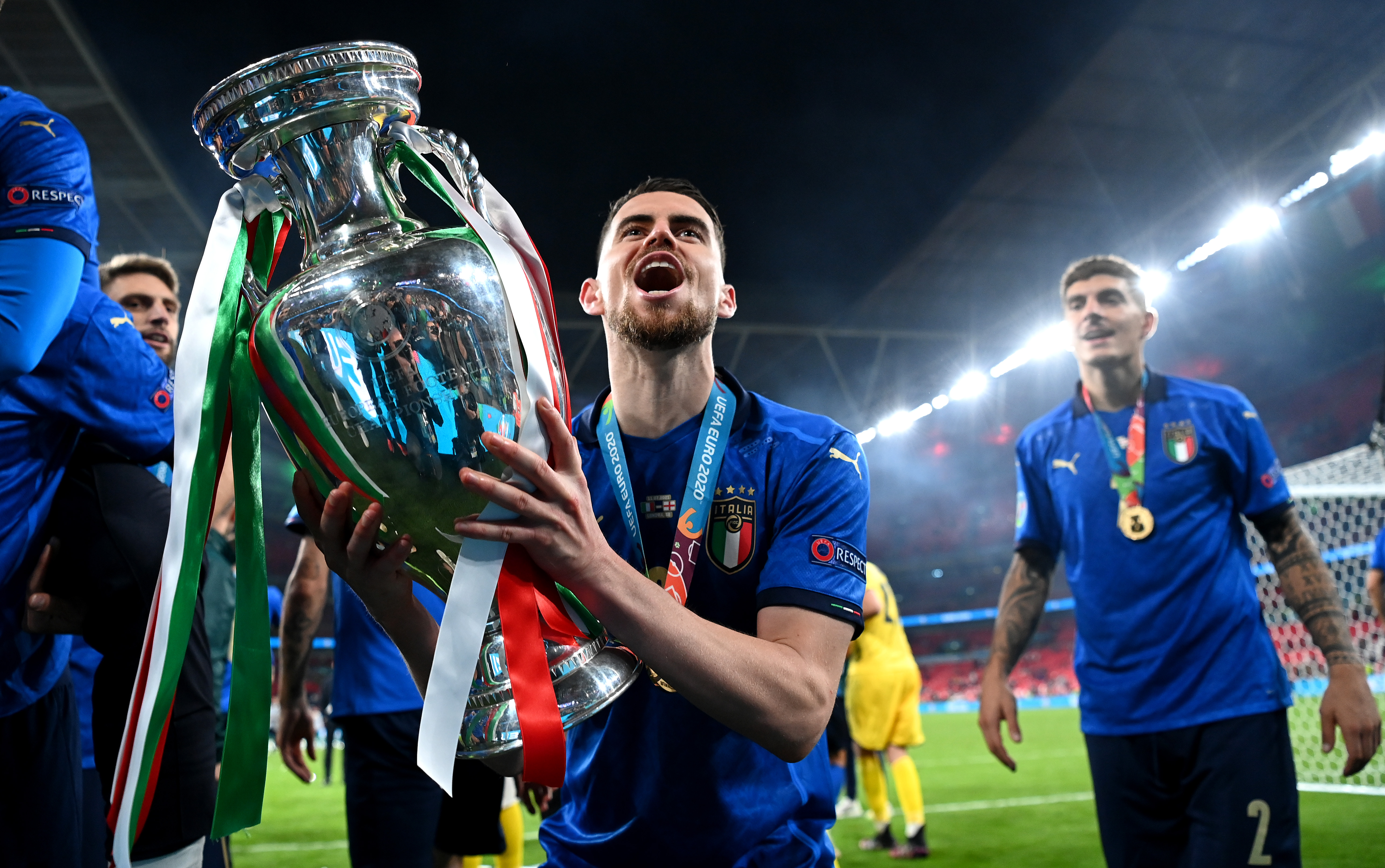 东契奇凭借 东契奇凭借