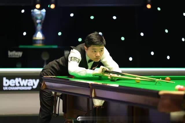 笑声变成了 笑声变成了