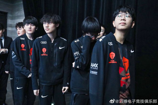 他在白袜续 他在白袜续